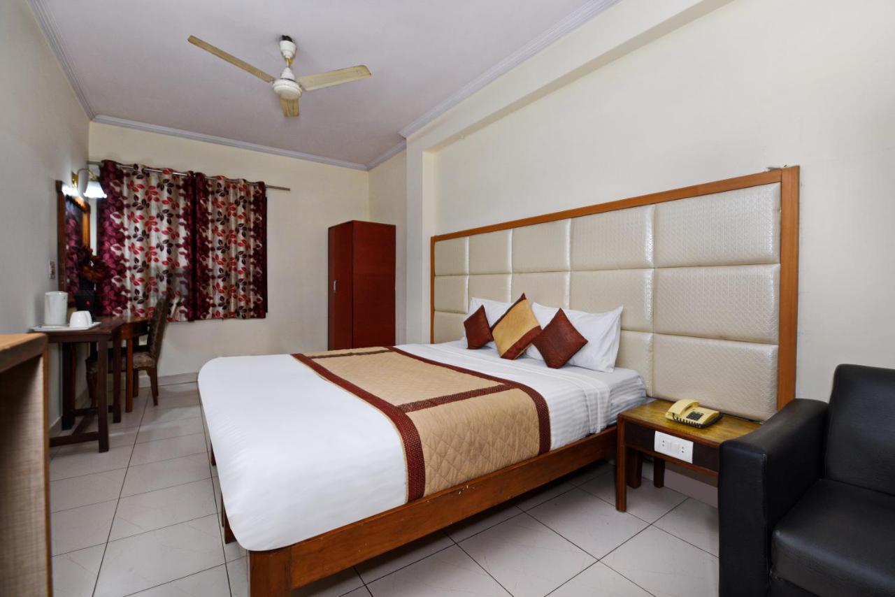 Hotel Southindian Heritage New Delhi Exteriör bild